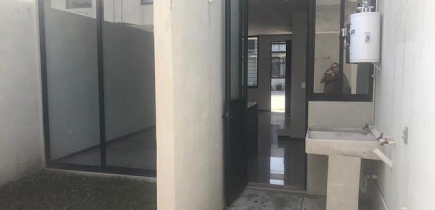 FRACC. ZOI SUR RESIDENCIAL CASA EN VENTA