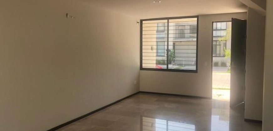 FRACC. ZOI SUR RESIDENCIAL CASA EN VENTA