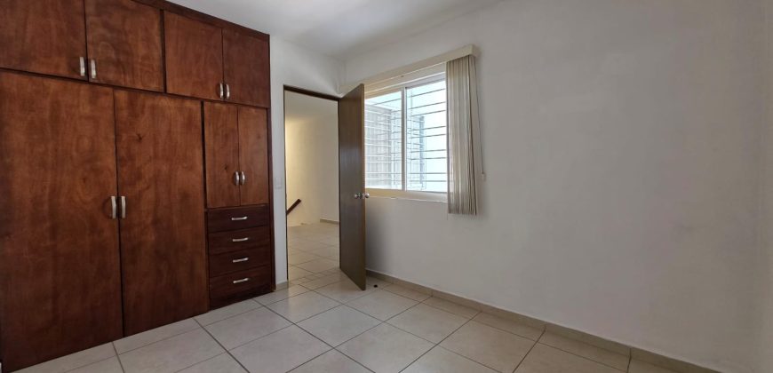 PARQUES DEL PALMAR CASA EN VENTA