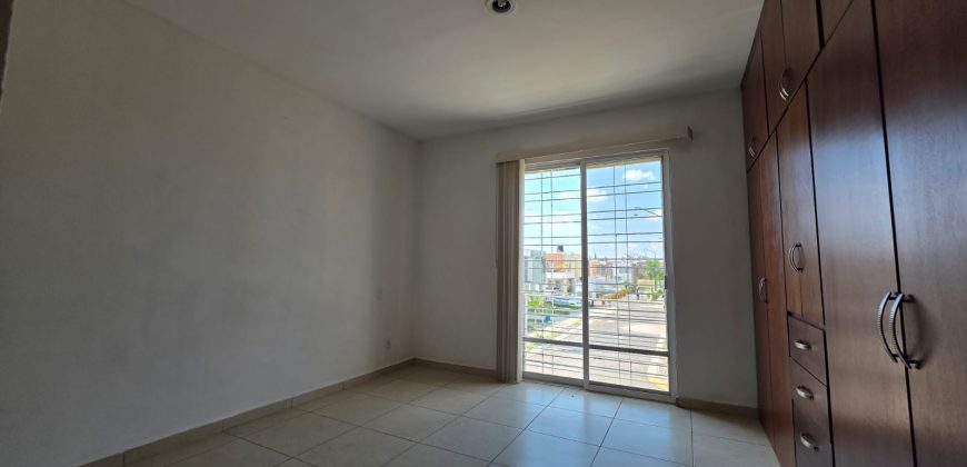 PARQUES DEL PALMAR CASA EN VENTA